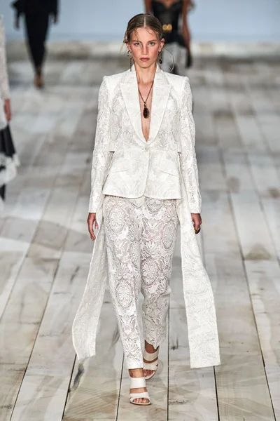 Look 6